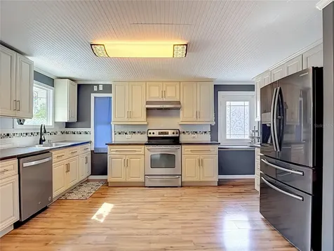 38703 9th Avenue Zephyrhills FL 33542