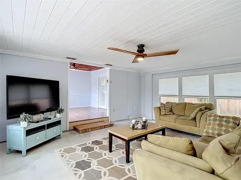 38703 9th Avenue Zephyrhills FL 33542