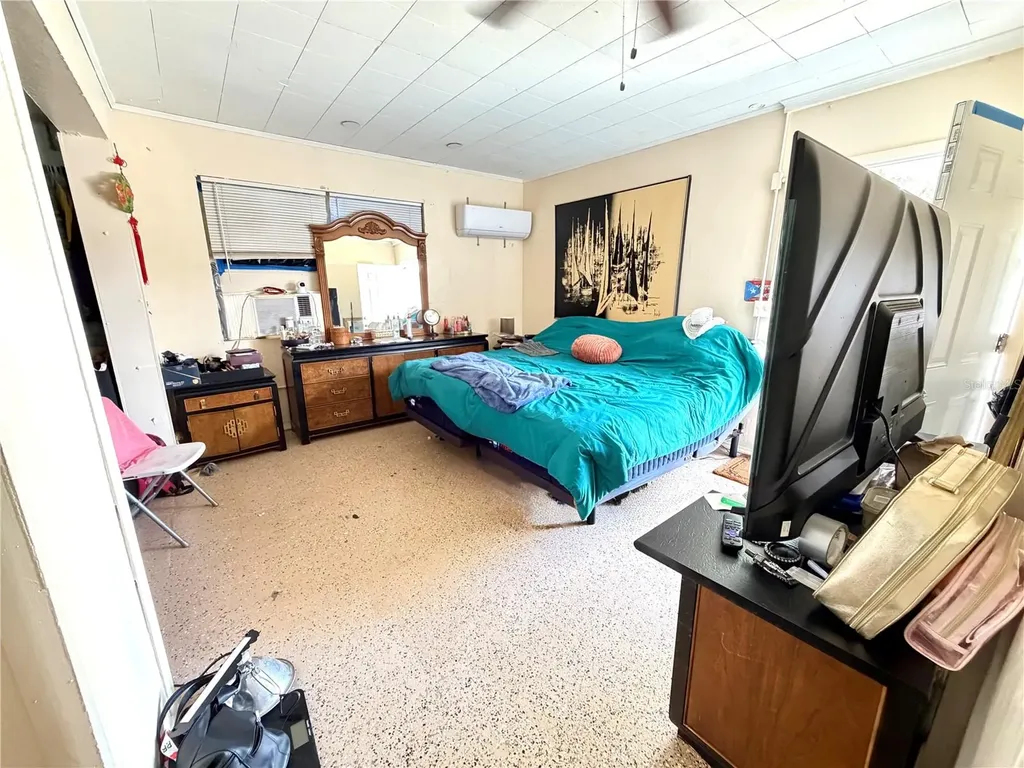 317 Avenue G SE Winter Haven FL 33880