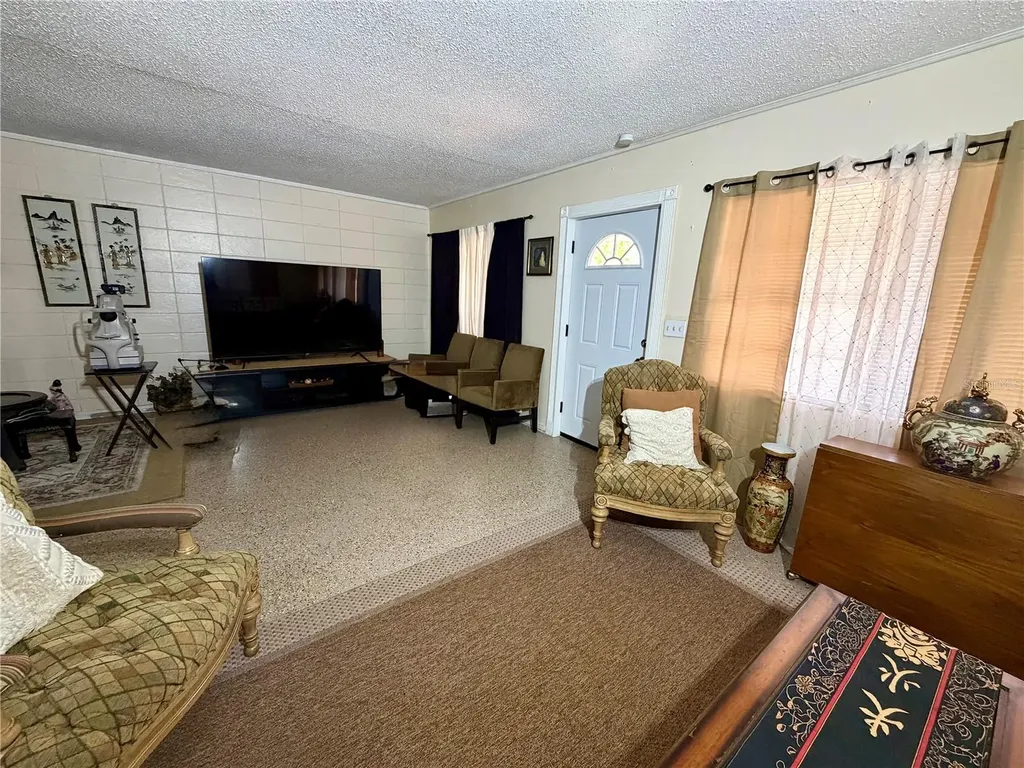 317 Avenue G SE Winter Haven FL 33880
