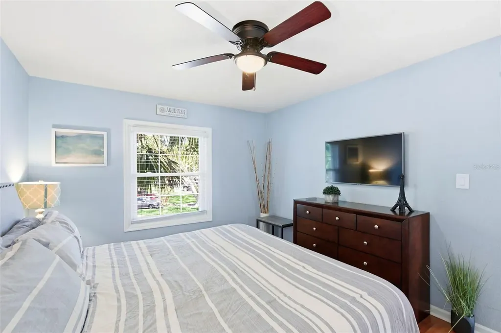 5107 Salmon Drive SE St Petersburg FL 33705