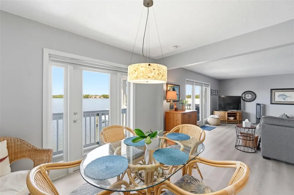 4805 Cobia Drive SE St Petersburg FL 33705