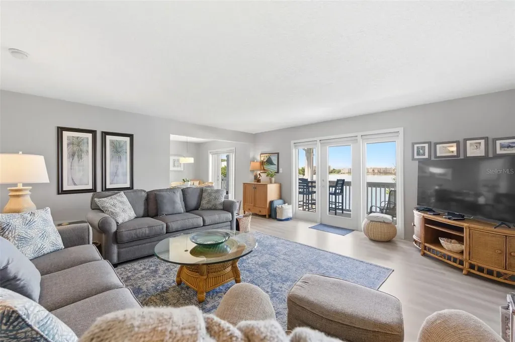 4805 Cobia Drive SE St Petersburg FL 33705