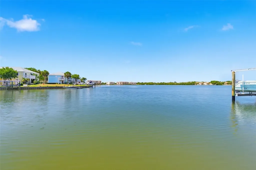 4805 Cobia Drive SE St Petersburg FL 33705