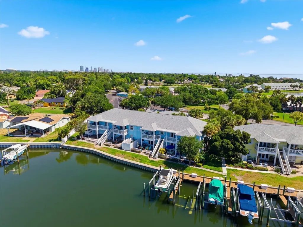 4805 Cobia Drive SE St Petersburg FL 33705