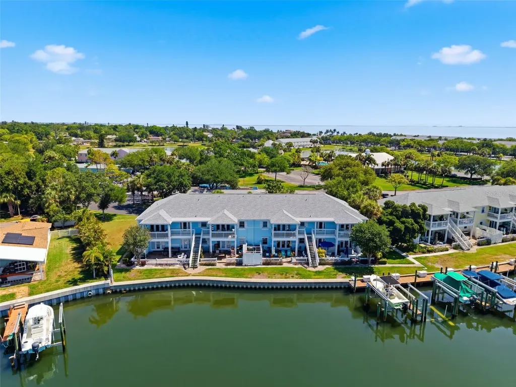 4805 Cobia Drive SE St Petersburg FL 33705