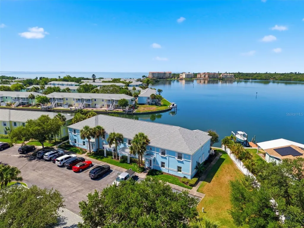 4805 Cobia Drive SE St Petersburg FL 33705