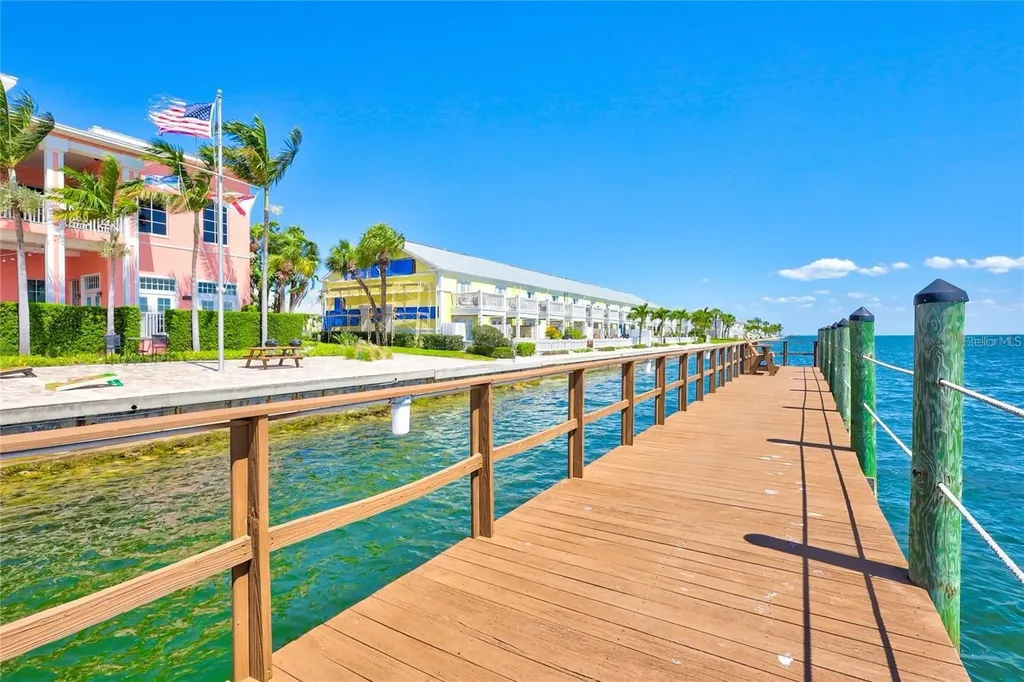 4805 Cobia Drive SE St Petersburg FL 33705