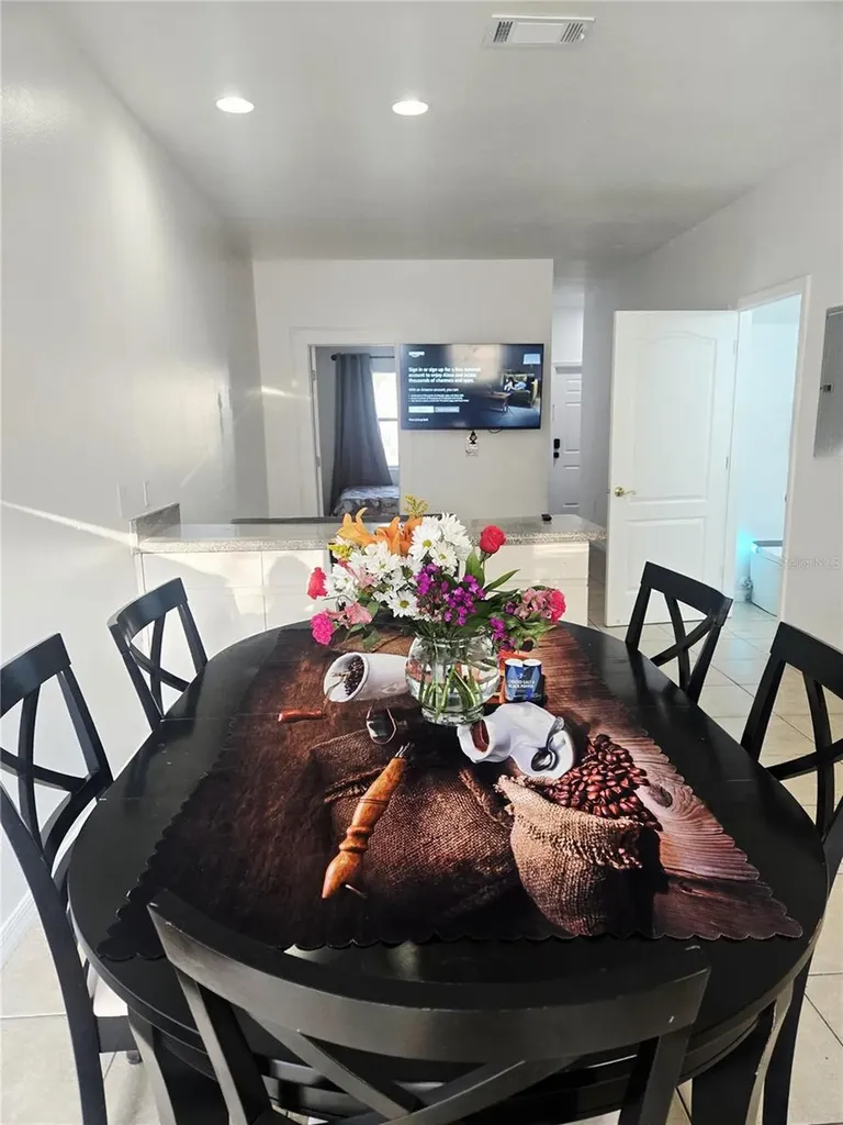 13612 N 21st Street Tampa FL 33613