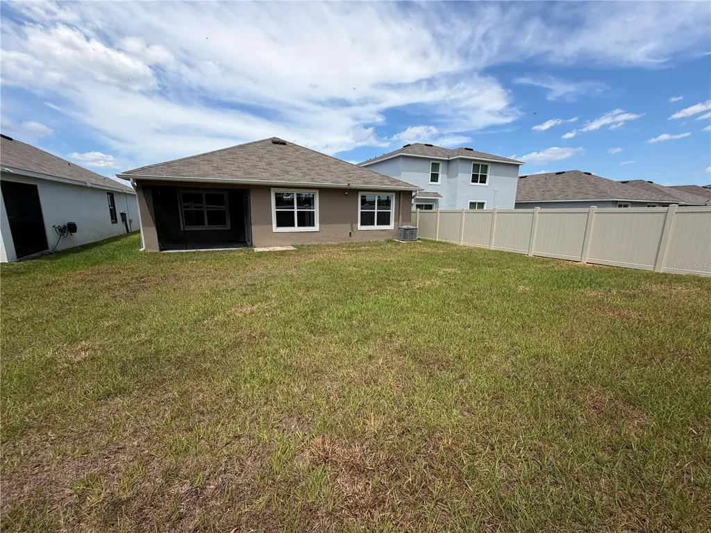 10888 Quail Grove Way San Antonio FL 33576