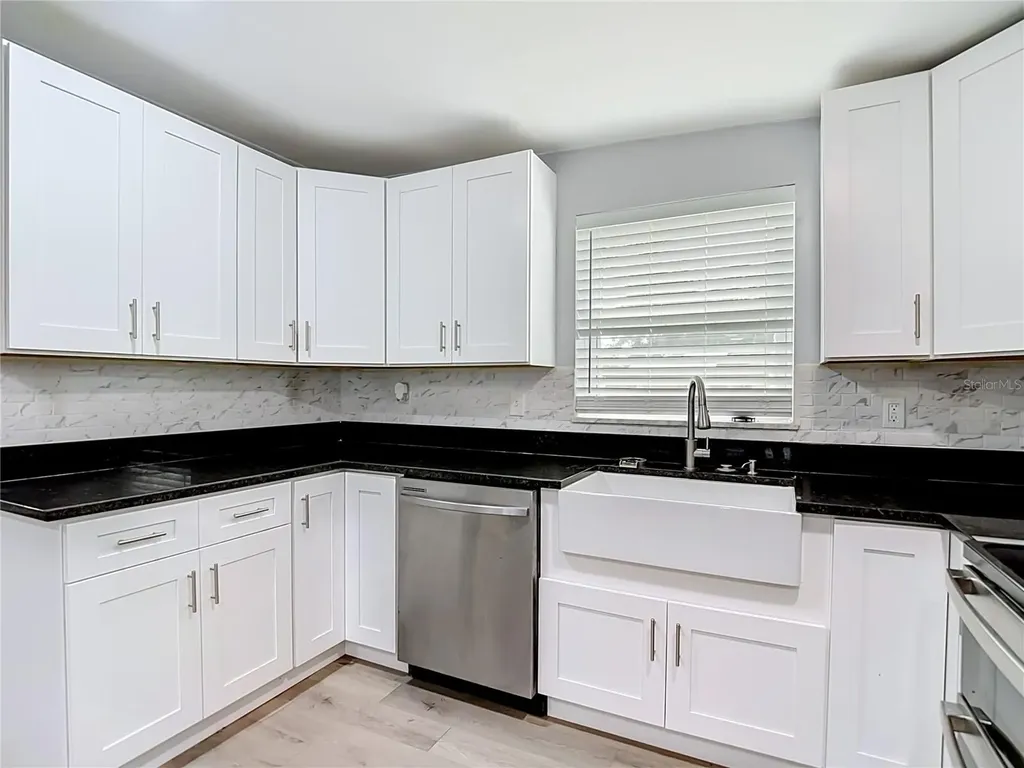 5625 23rd Street Zephyrhills FL 33542