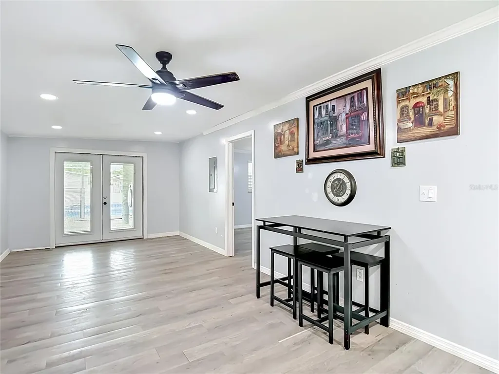 5625 23rd Street Zephyrhills FL 33542