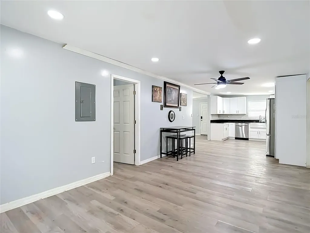 5625 23rd Street Zephyrhills FL 33542