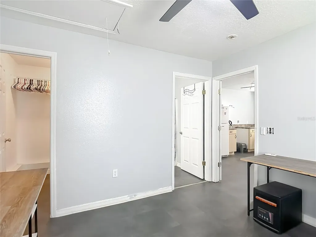 5625 23rd Street Zephyrhills FL 33542