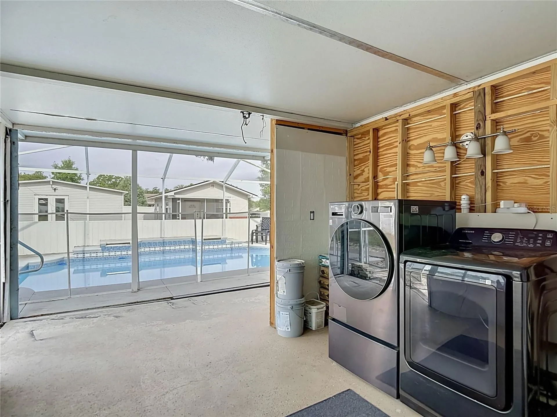 5625 23rd Street Zephyrhills FL 33542