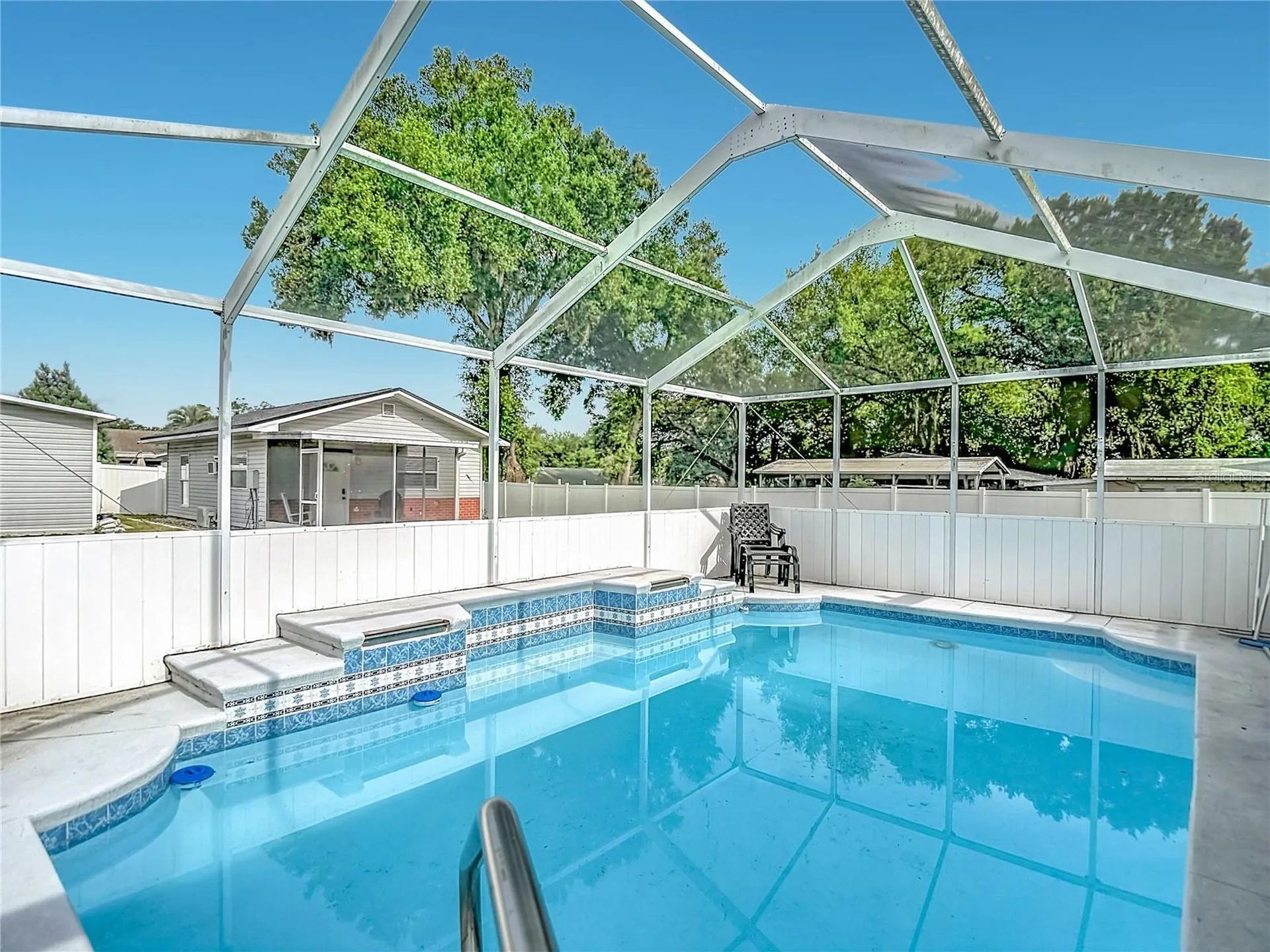 5625 23rd Street Zephyrhills FL 33542