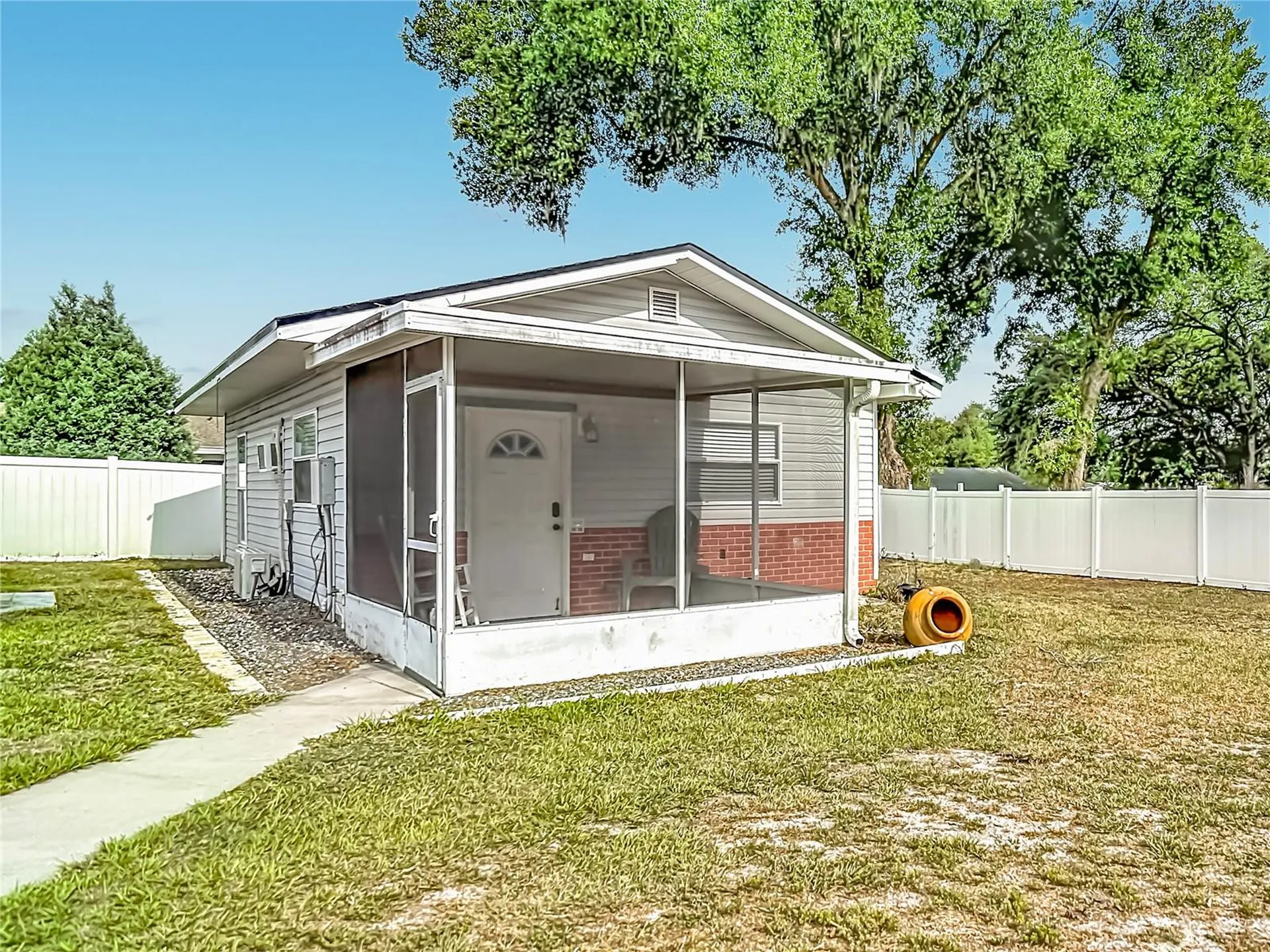 5625 23rd Street Zephyrhills FL 33542