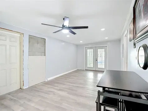 5625 23rd Street Zephyrhills FL 33542