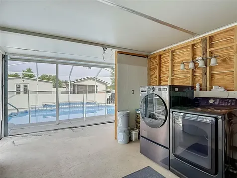 5625 23rd Street Zephyrhills FL 33542