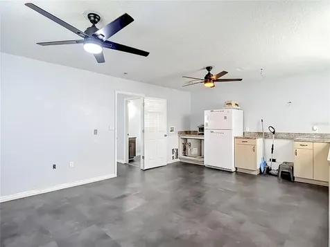 5625 23rd Street Zephyrhills FL 33542