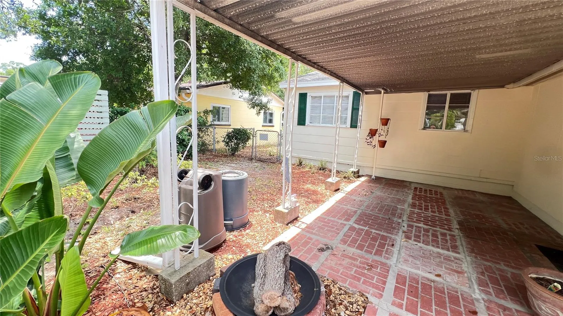 5219 Dr Martin Luther King Jr Street N St Petersburg FL 33703