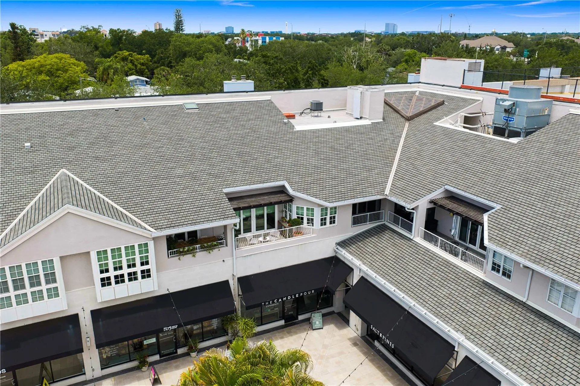 1649 W Snow Circle Tampa FL 33606