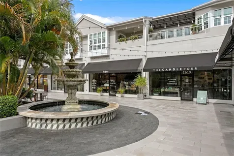 1649 W Snow Circle Tampa FL 33606