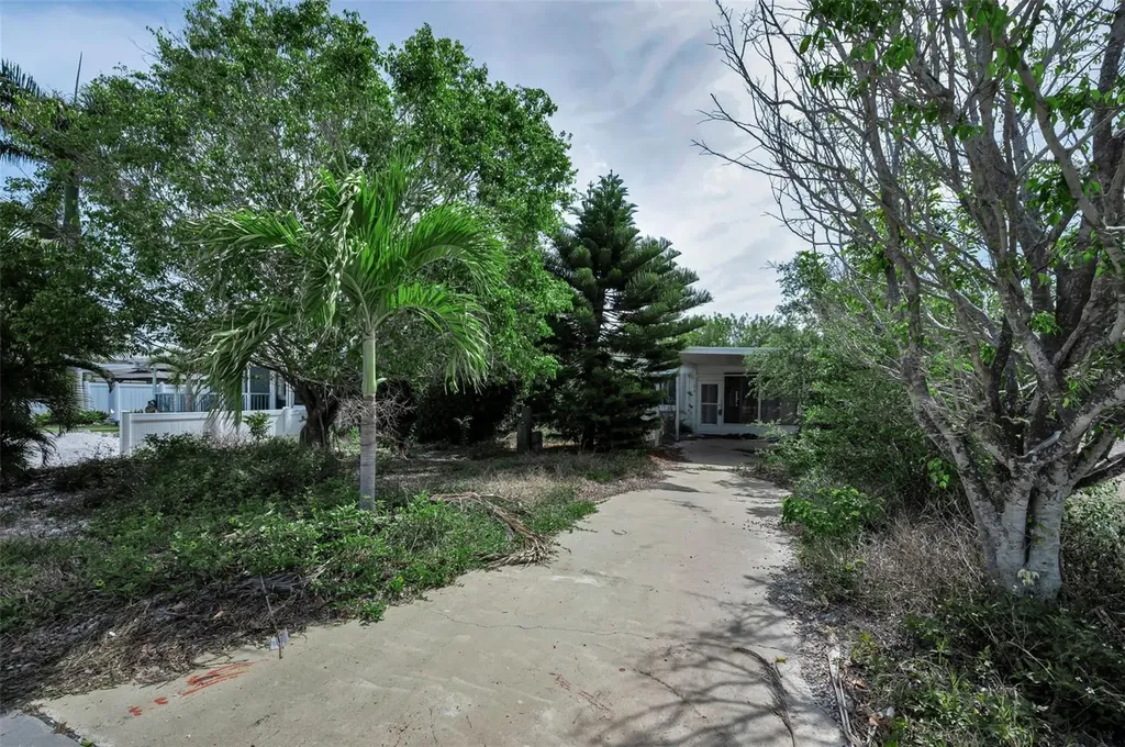 1213 Bay Palm Boulevard Indian Rocks Beach FL 33785