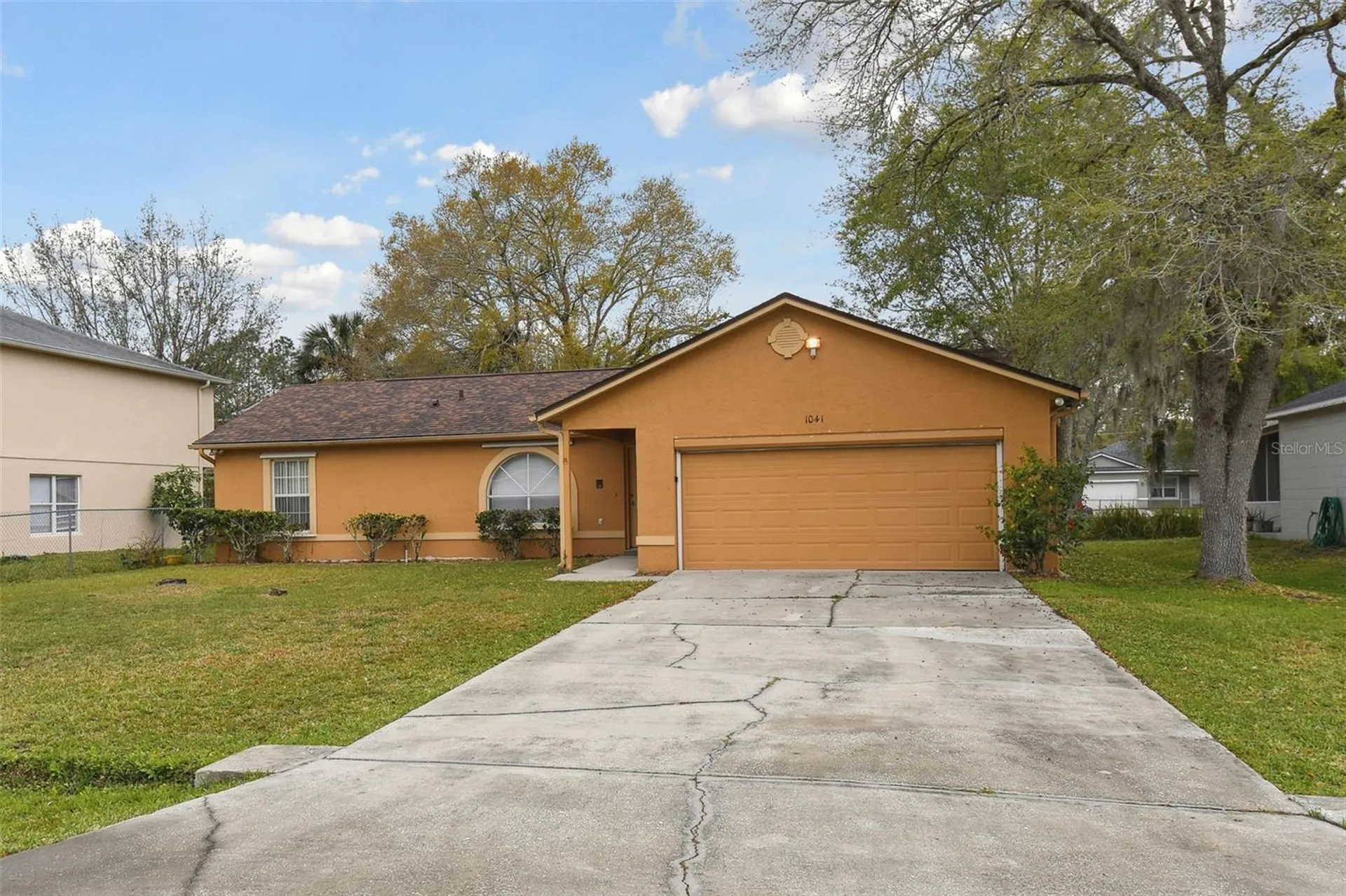 1041 Heron Court Kissimmee FL 34759