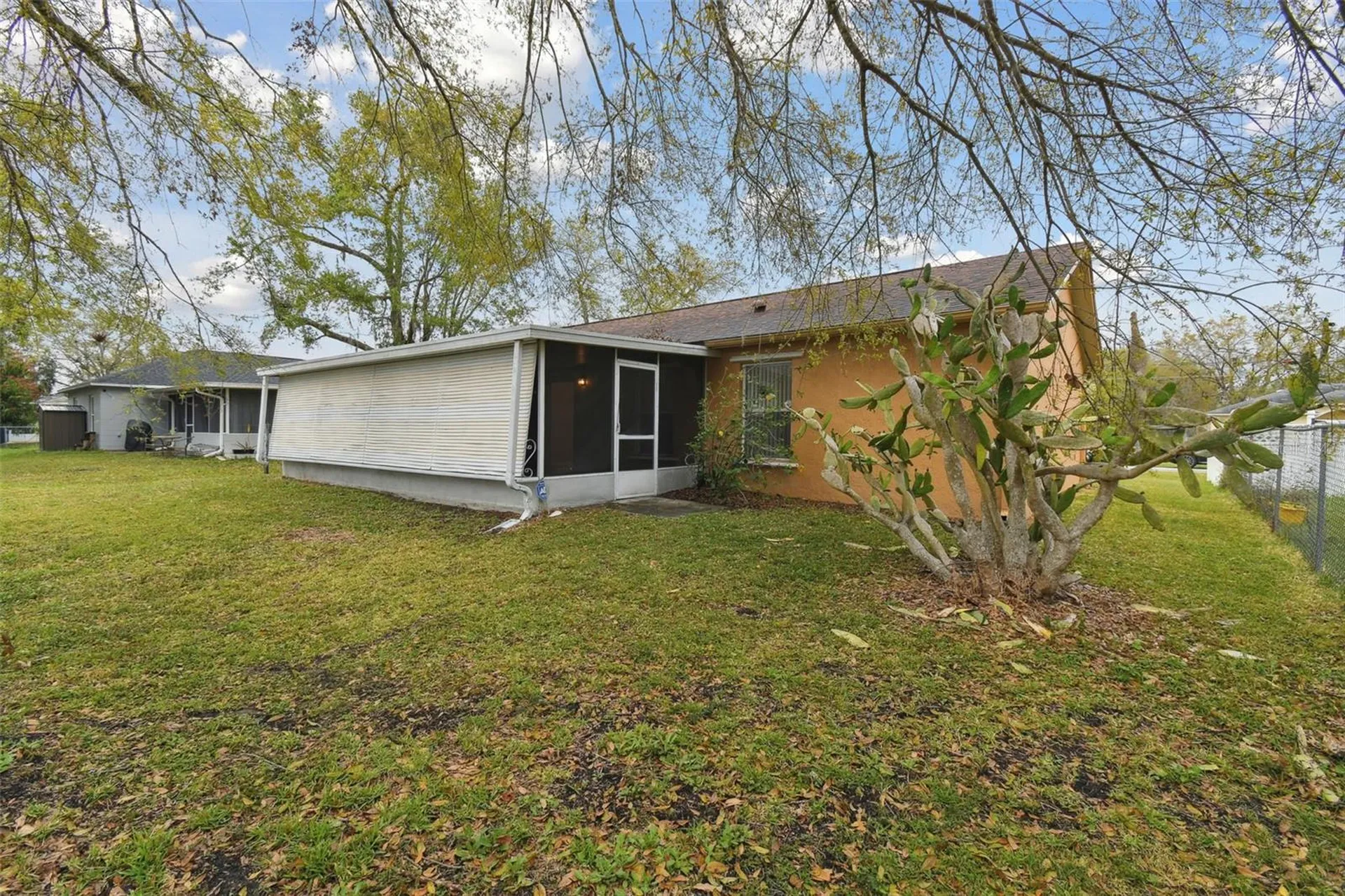 1041 Heron Court Kissimmee FL 34759