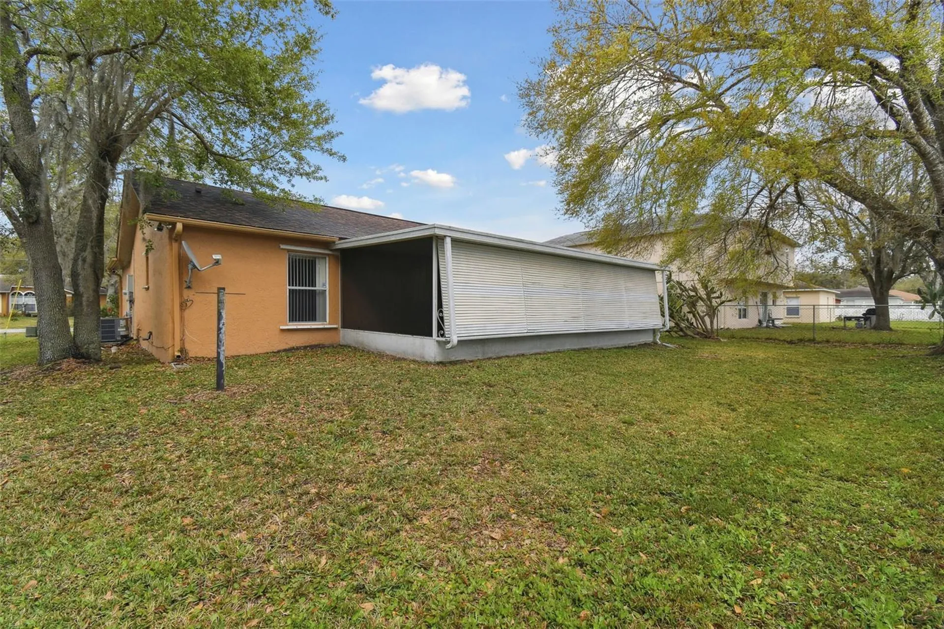 1041 Heron Court Kissimmee FL 34759