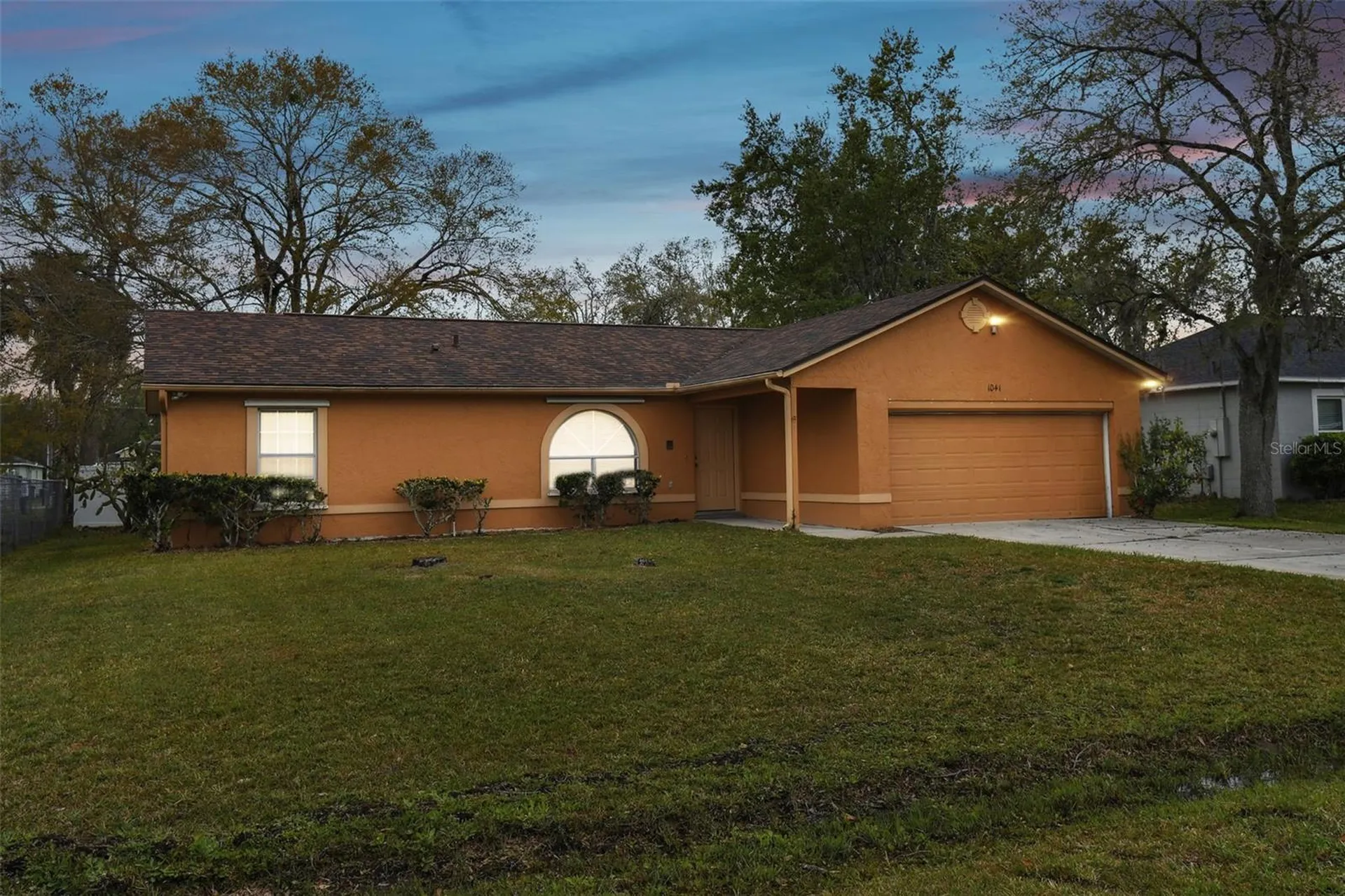 1041 Heron Court Kissimmee FL 34759