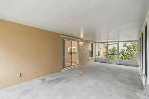 1041 Heron Court Kissimmee FL 34759