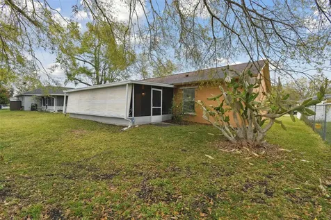 1041 Heron Court Kissimmee FL 34759