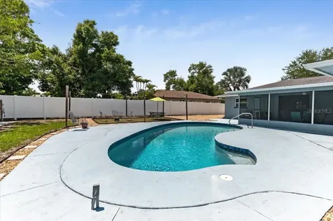 3903 24th Avenue W Bradenton FL 34205