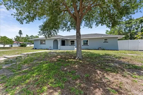 3903 24th Avenue W Bradenton FL 34205