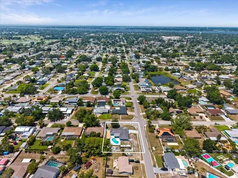 3903 24th Avenue W Bradenton FL 34205