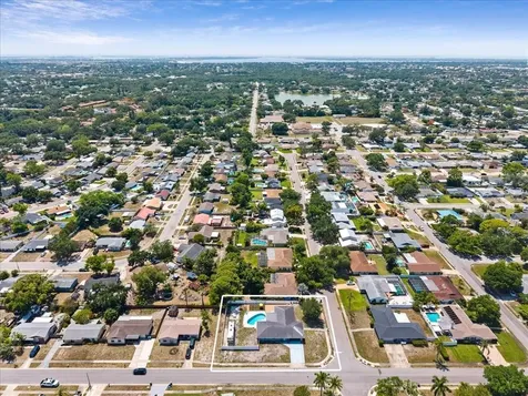 3903 24th Avenue W Bradenton FL 34205