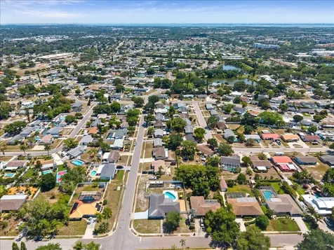 3903 24th Avenue W Bradenton FL 34205