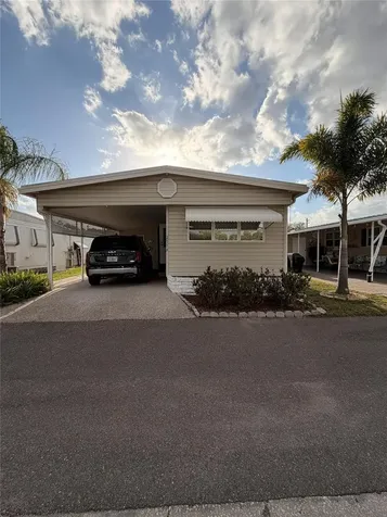 2514 17th Street Lane W Bradenton FL 34205