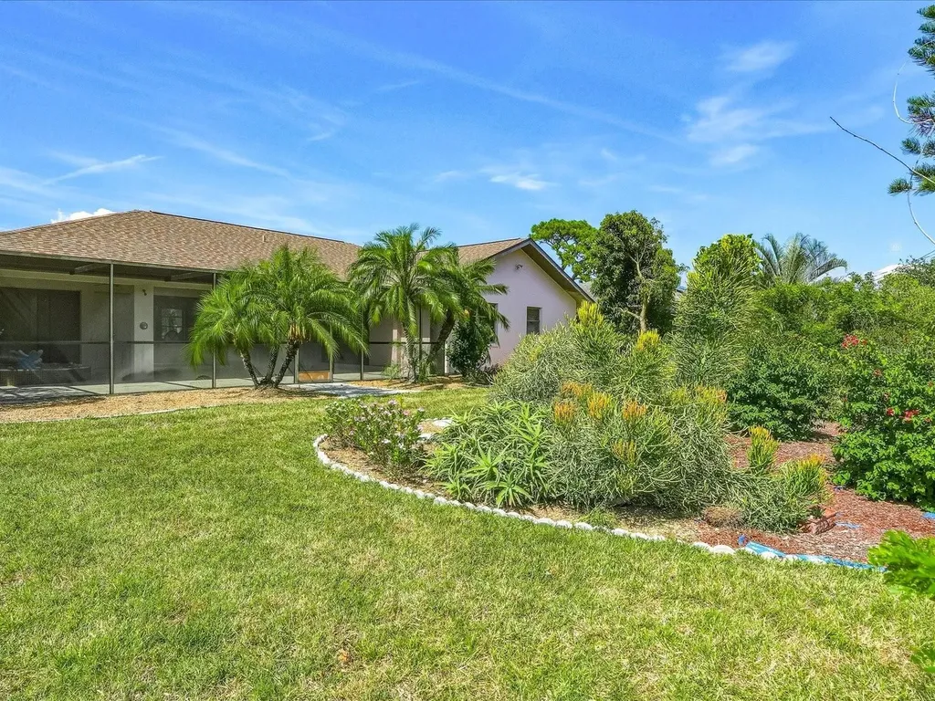 22207 Lancaster Avenue Port Charlotte FL 33952