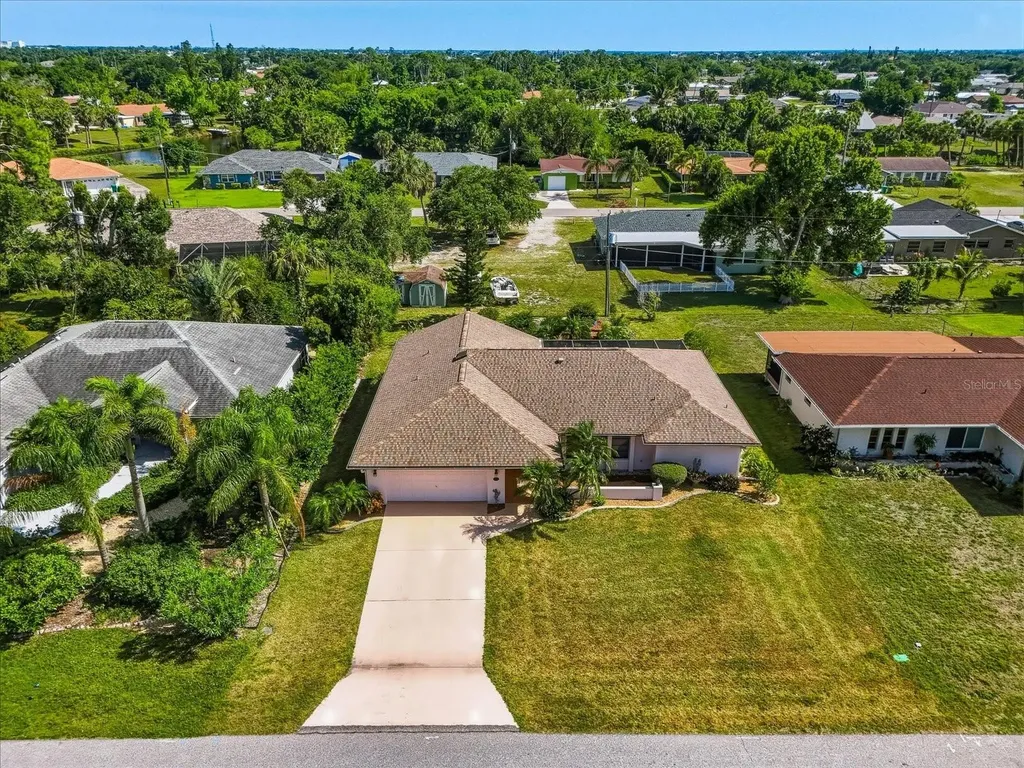 22207 Lancaster Avenue Port Charlotte FL 33952
