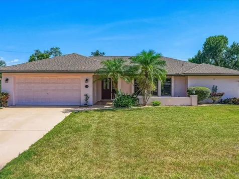 22207 Lancaster Avenue Port Charlotte FL 33952