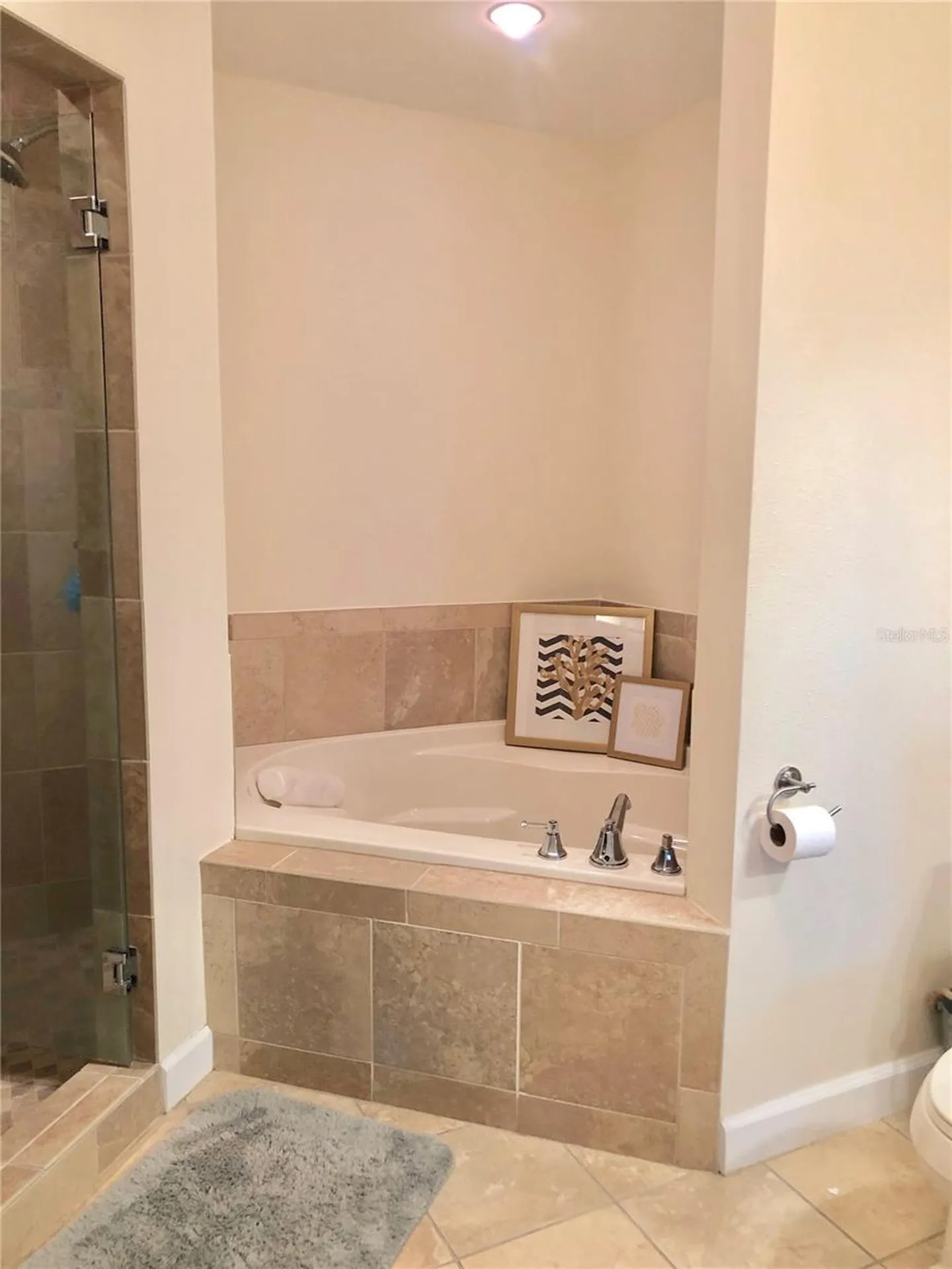2305 Edgewater Drive Orlando FL 32804