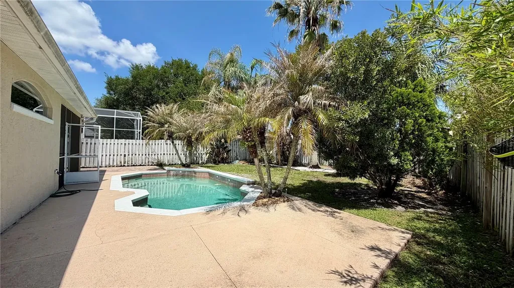 4860 Chalfont Drive Orlando FL 32837