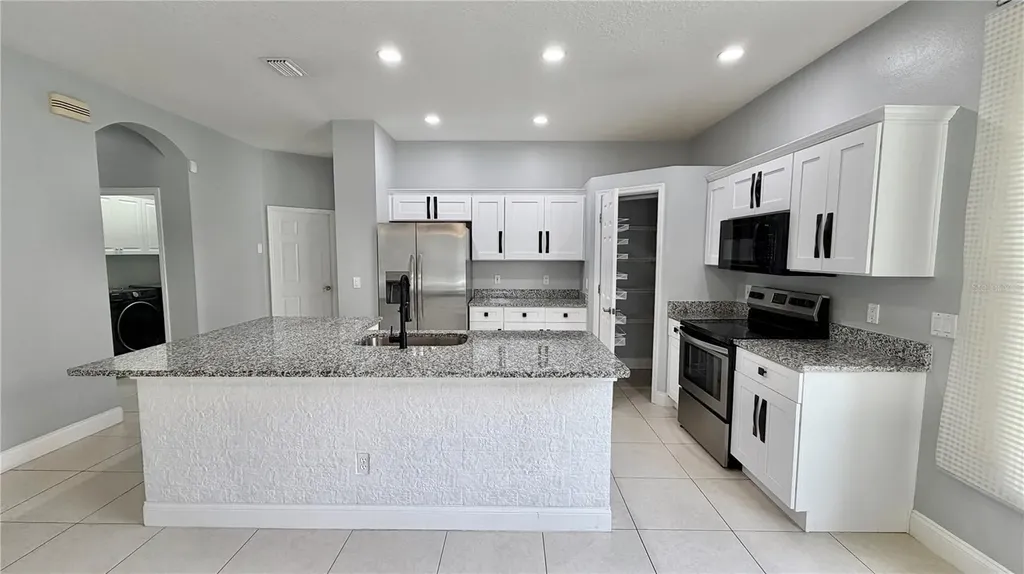 4860 Chalfont Drive Orlando FL 32837
