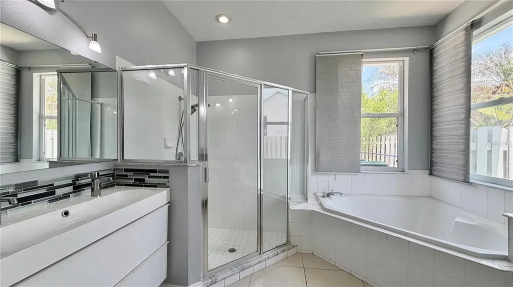 4860 Chalfont Drive Orlando FL 32837
