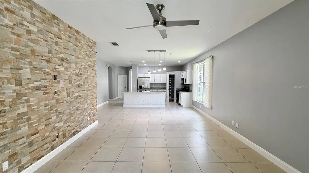 4860 Chalfont Drive Orlando FL 32837