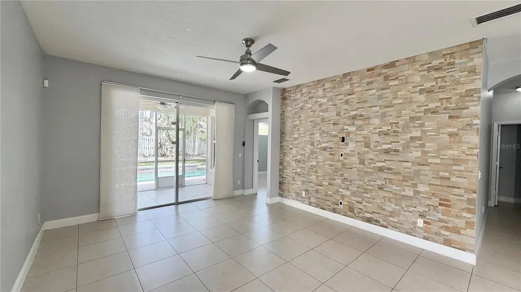 4860 Chalfont Drive Orlando FL 32837