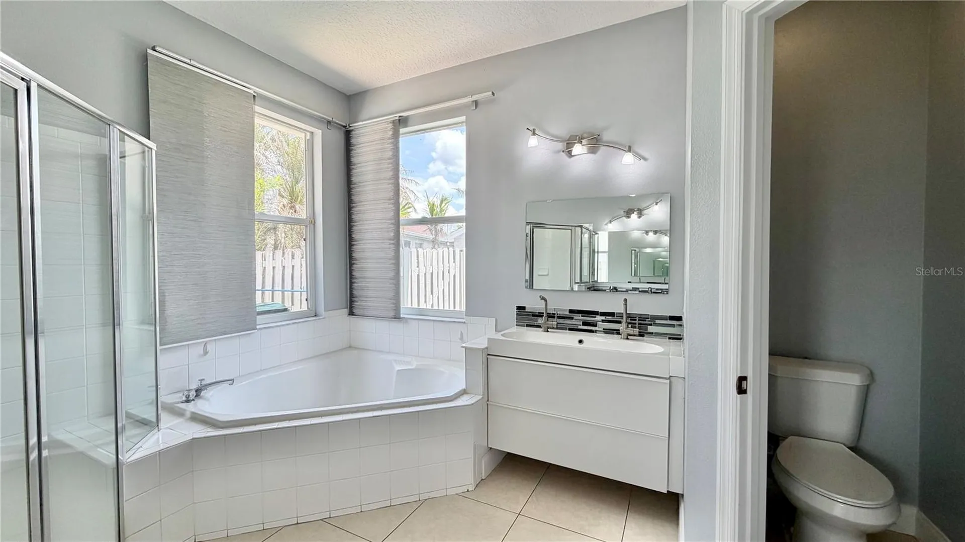 4860 Chalfont Drive Orlando FL 32837